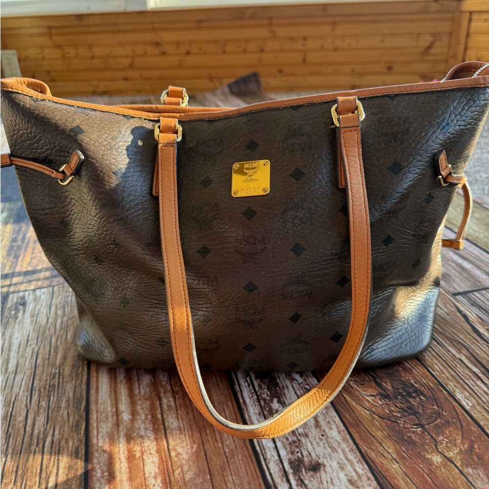 MCM BROWN VISETOS TOTE BAG
